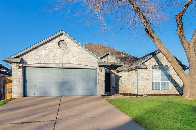 3407 Tipperary Dr in Grand Prairie, TX - Building Photo - Building Photo