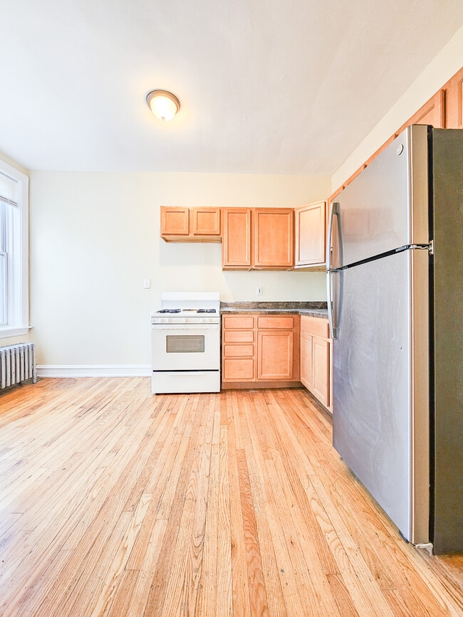 4719 W Belmont Ave, Unit #2N in Chicago, IL - Building Photo - Building Photo