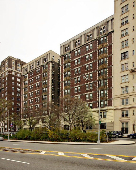 Carlton Arms in New York, NY - Building Photo