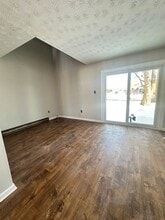 210 Holly Hill St in Broadway, VA - Building Photo - Building Photo