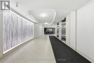 3060 Rotary Way in Burlington, ON - Building Photo - Building Photo