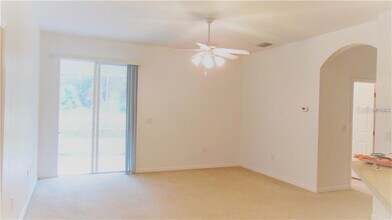 5543 Dinuba Ave in North Port, FL - Building Photo - Building Photo