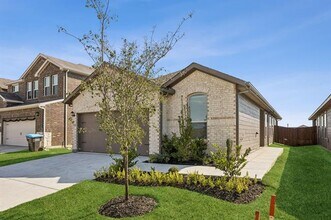 1701 Teton River Dr in Blue Ridge, TX - Foto de edificio - Building Photo