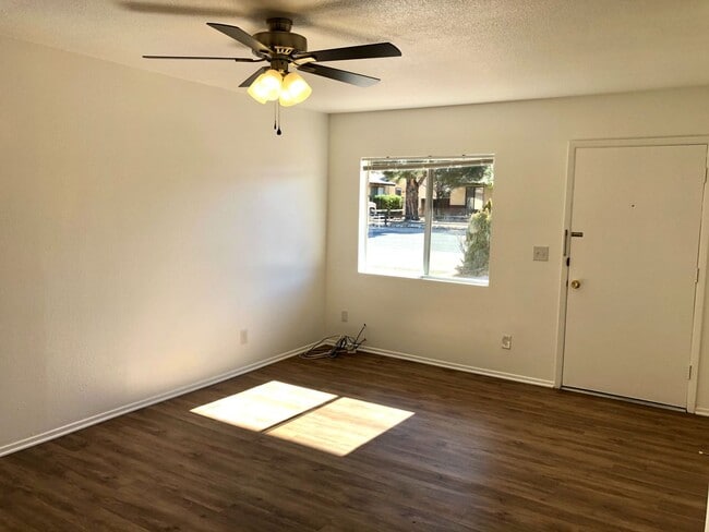 1933 Florence Ave in Kingman, AZ - Building Photo - Building Photo