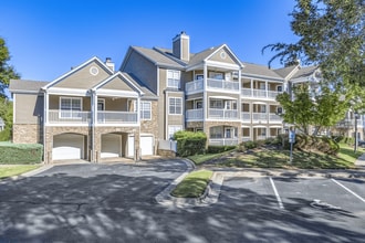 Elan at Mallard Creek Apartment Homes in Charlotte, NC - Building Photo - Building Photo