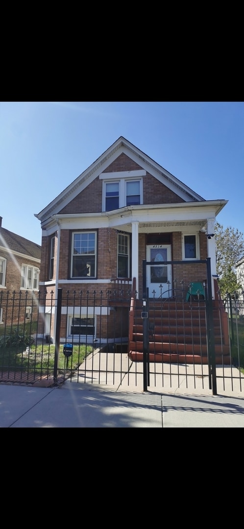 property at 4324 S Sacramento Ave