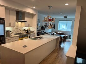 105 Mabuhay Way in Daly City, CA - Building Photo