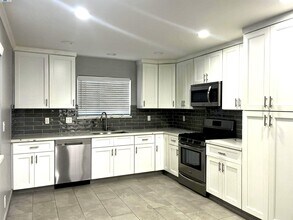 584 Harvard Ave in Santa Clara, CA - Building Photo - Building Photo