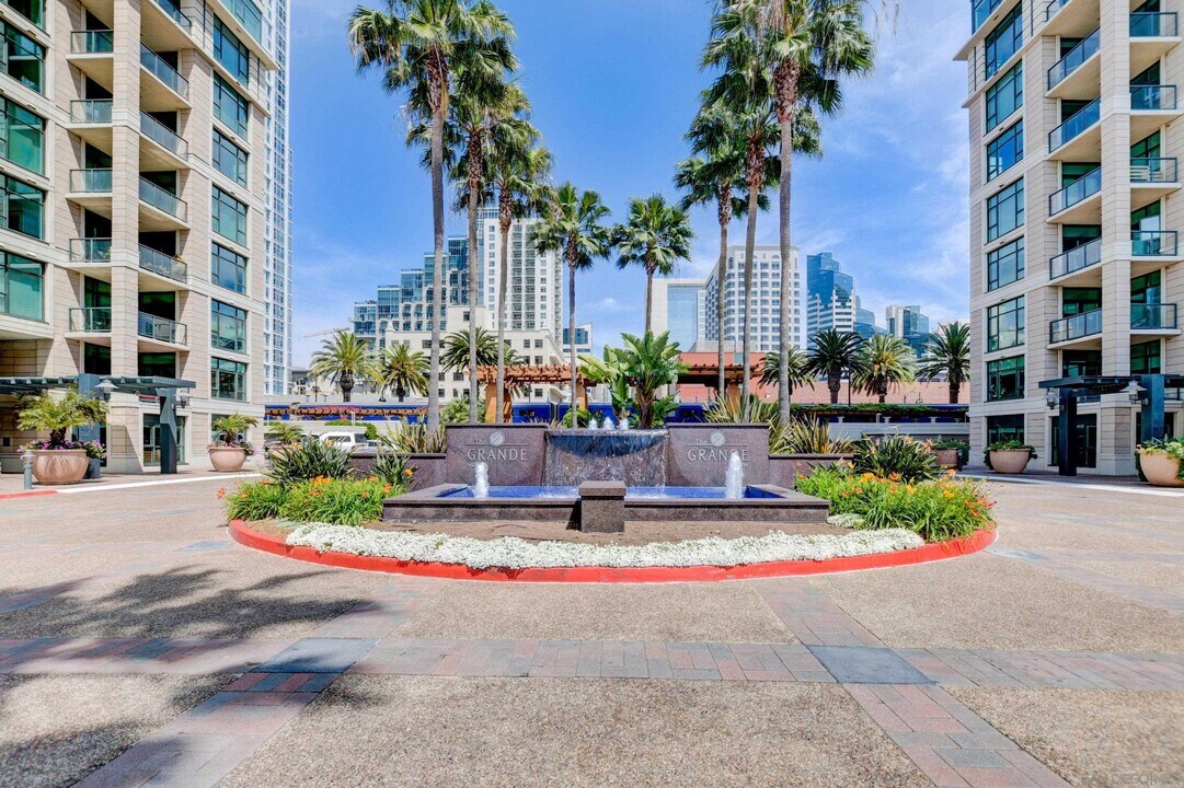 1205 Pacific Hwy-Unit -2103 in San Diego, CA - Building Photo