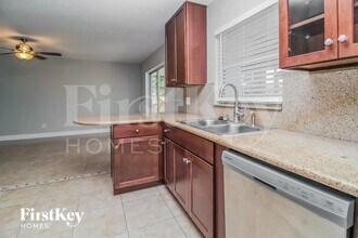 118 Ruby Red Ln in Longwood, FL - Foto de edificio - Building Photo