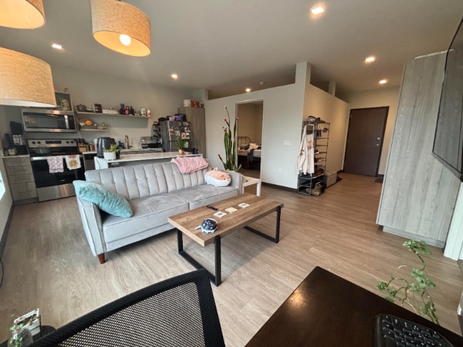 9150 W Watertown Plank Rd in Wauwatosa, WI - Building Photo - Building Photo