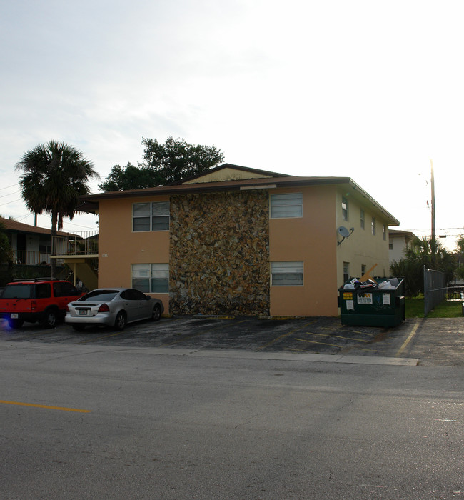 3672 SW 61st Ave in Fort Lauderdale, FL - Building Photo - Building Photo