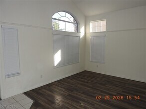93 Myrtle Beach Dr in Henderson, NV - Building Photo - Building Photo