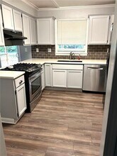 2935 Elizabeth Ln in Snellville, GA - Building Photo - Building Photo