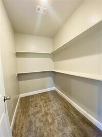 506 Robinson St photo'