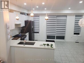 33 Gilford St in Brampton, ON - Building Photo - Building Photo