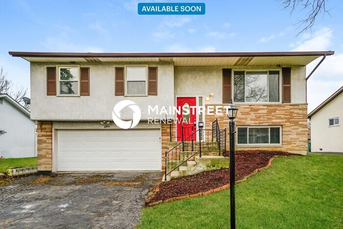 1273 Kildale Square N in Columbus, OH - Building Photo