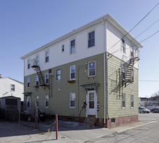 25 Weeden St Apartments