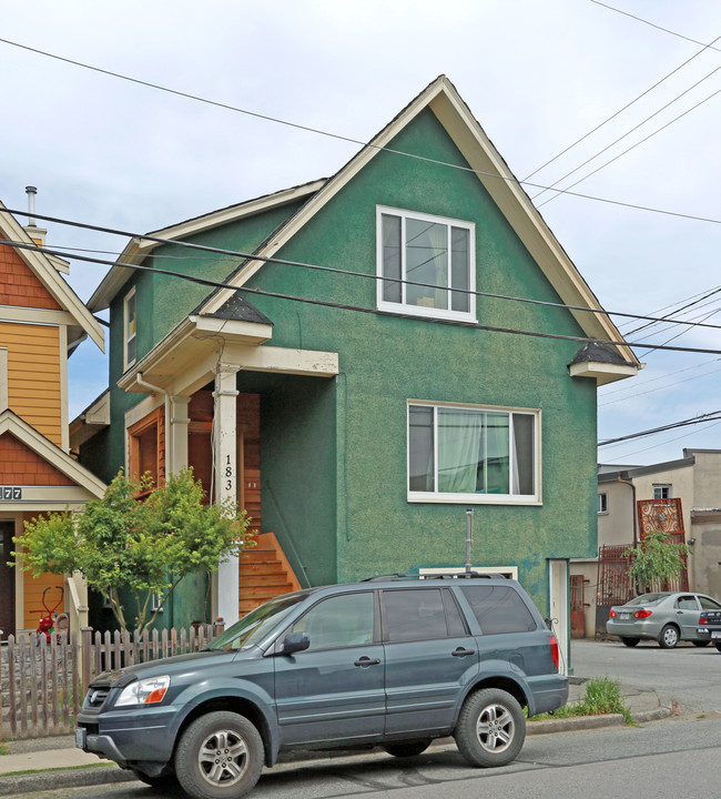 183 E 27th Ave in Vancouver, BC - Building Photo