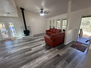 12040 Judas Ear Ct in Smartsville, CA - Building Photo - Building Photo