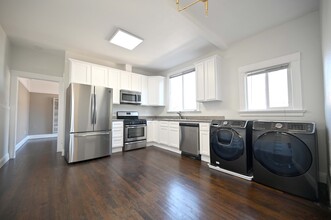 685 37th St in Oakland, CA - Building Photo - Building Photo