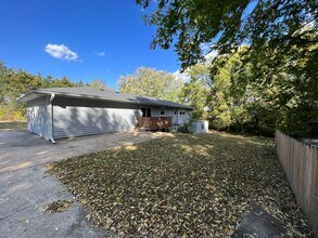 3125 Rolling Hills Dr in Milford, KS - Building Photo - Building Photo