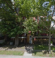 535 Lansdowne Ave in Toronto, ON - Building Photo