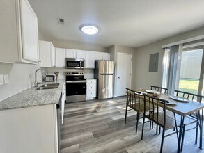 210 White River Dr in Columbia, MO - Building Photo - Building Photo