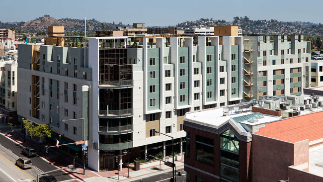 Eleve Lofts and Skydeck in Glendale, CA - Building Photo - Building Photo