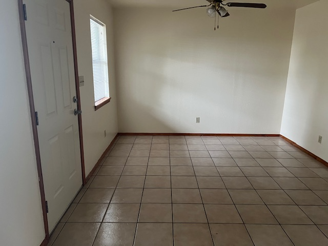 1000 Wild Rose Ln-Unit -10 in Brownsville, TX - Building Photo