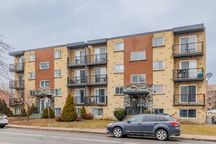 1865 Albert-Murphy Av in Laval, QC - Building Photo