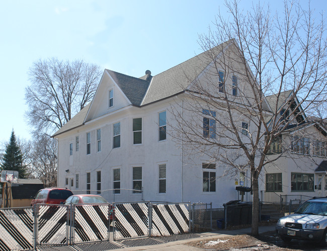 1019 E 21st St in Minneapolis, MN - Building Photo - Building Photo