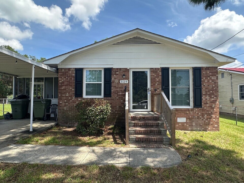 529 N Respess St in Washington, NC - Building Photo