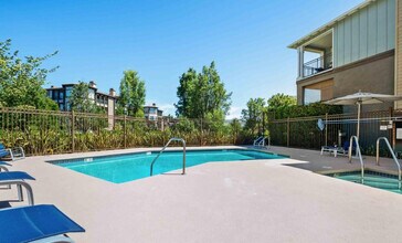 1700 Botelho Dr in Walnut Creek, CA - Building Photo - Building Photo