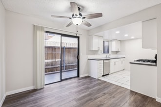 507 E Cedar Ave in Burbank, CA - Building Photo - Building Photo