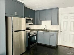 511 Lotto Ln, Unit 2 in Edinburg, TX - Building Photo - Building Photo