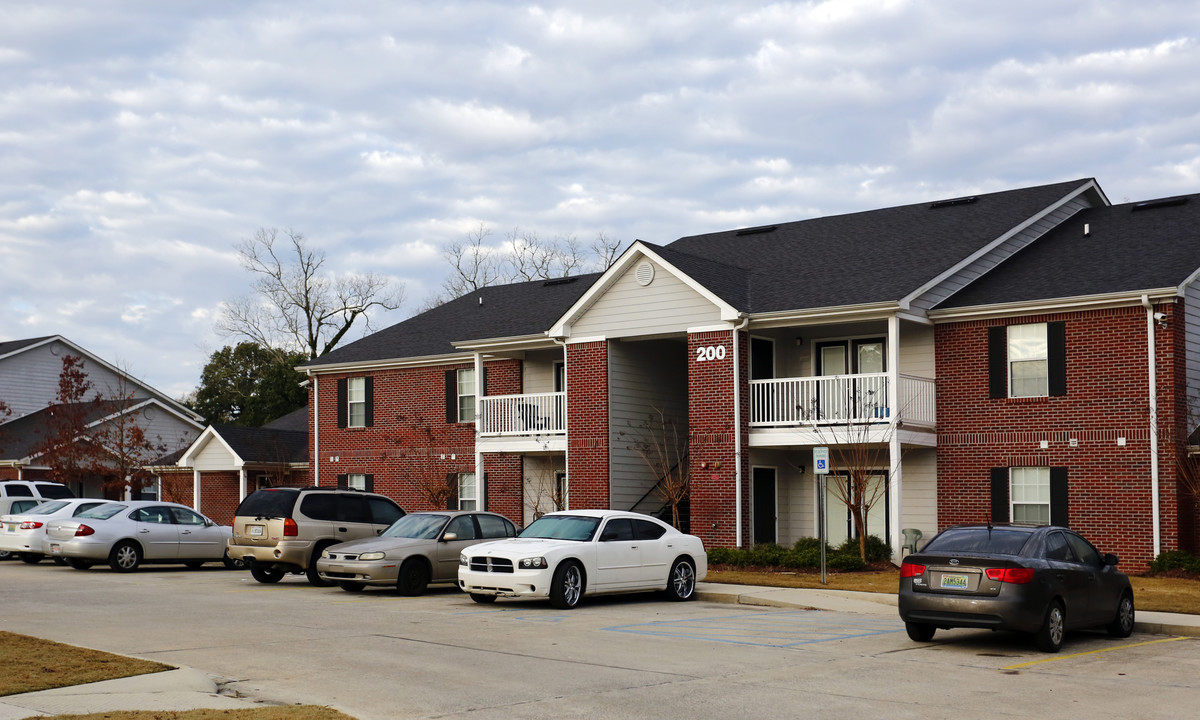 Pecan Cove Apartments in Mobile, AL - Building Photo