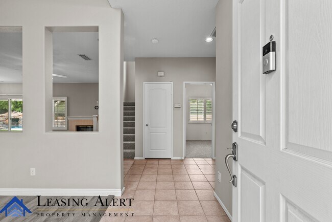 28475 Nicholas Cir in Santa Clarita, CA - Building Photo - Building Photo