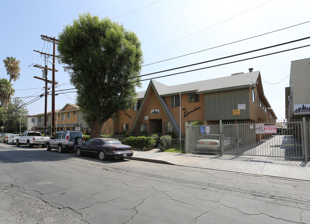 The Lorraine Apartments in Reseda, CA - Building Photo