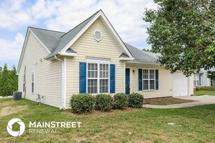 3250 Trenchard Ln in Winston-Salem, NC - Building Photo