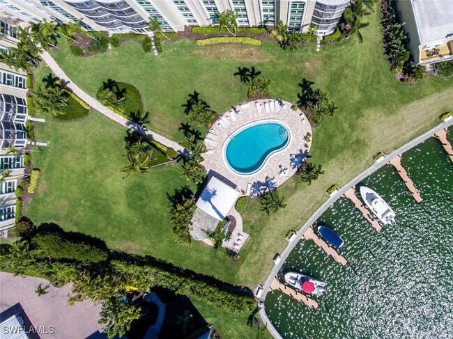 property at 400 Park Shore Dr