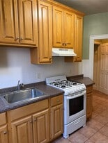 322 Jericho Tpke in Floral Park, NY - Building Photo