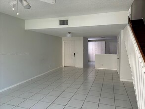 1417 Barcelona Way in Weston, FL - Building Photo - Building Photo