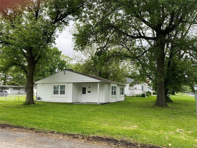 7100 W A St in Belleville, IL - Foto de edificio - Building Photo