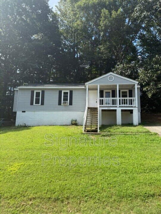5054 Glen Tara Dr in Midlothian, VA - Building Photo