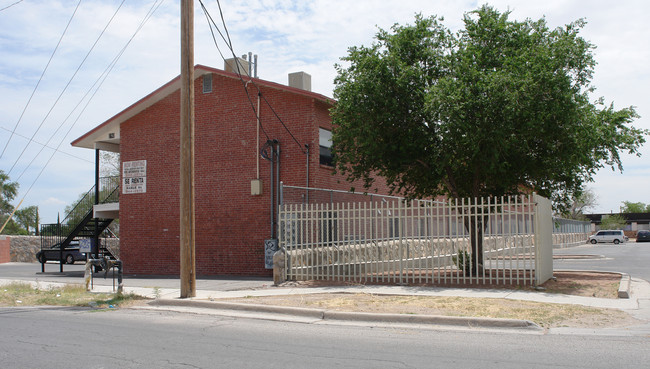 180 Barker Rd in El Paso, TX - Building Photo - Building Photo