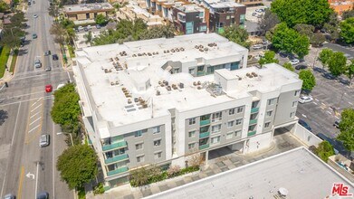 160 S Hudson Ave-Unit -102 in Pasadena, CA - Building Photo - Building Photo