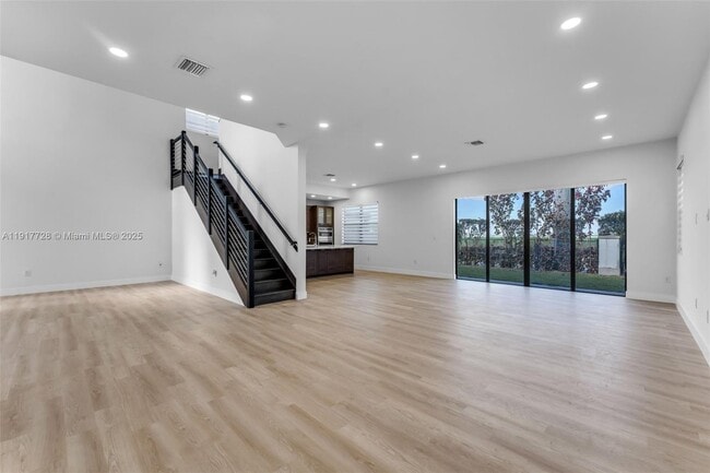 16175 SW 136th Terrace in Miami, FL - Building Photo - Building Photo