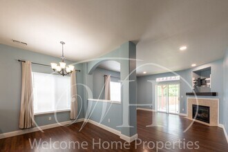1362 SE Newgate Dr in College Place, WA - Building Photo - Building Photo