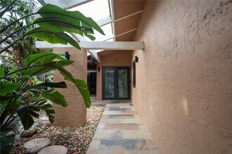 13565 SW 116th Terrace in Miami, FL - Building Photo - Building Photo